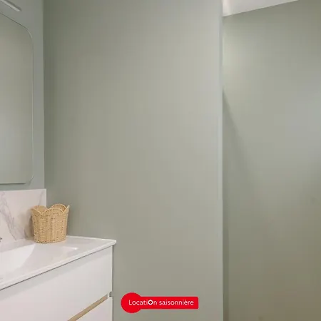 Renove Et Style, Centre La Rochelle, Pour 2 Avec Wifi - Fr-1-535-66 * La Rochelle
